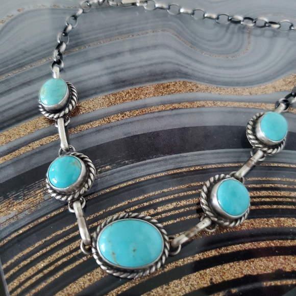 Turquoise Choker Necklace - Picture 3 of 11